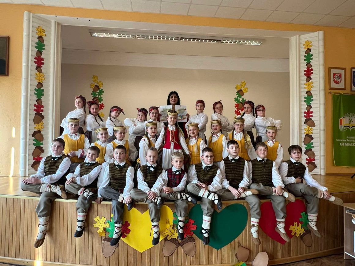 Vaikų įvairių šokių stilių grupė „Trip Trap“ (9-14 m.)