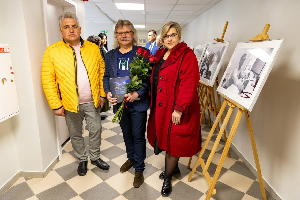 Akylas objektyvas ir kūrybos dvasia: Baisogalos kultūros centras pagerbė Sigitą Mikutį