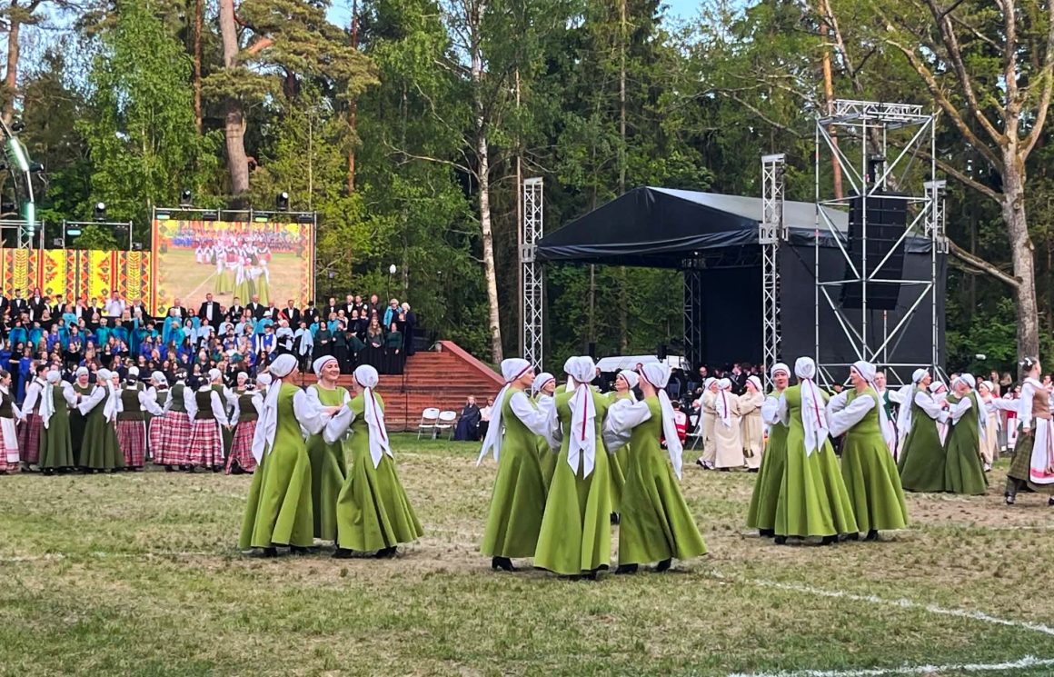 image00013 Baisogaliečių pasirodymas regioninėje šventėje Kuršėnuose