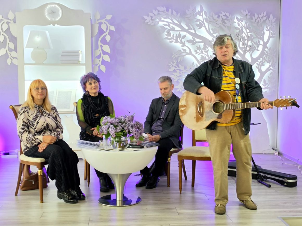 „Poezijos pavasaris 2026“ Baisogaloje – poezijos ir muzikos bendrystės vakaras