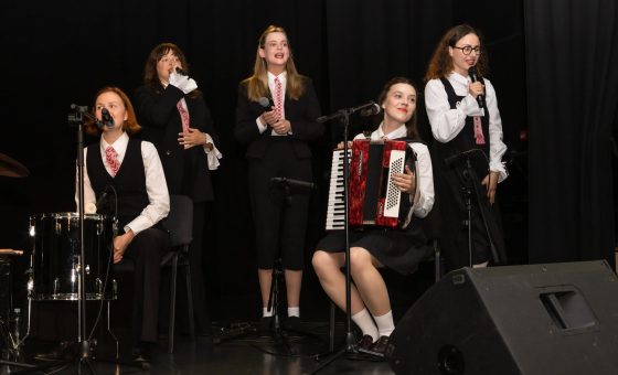 Profesionalių teatrų festivalyje „Medunešis“ – muzikinė programa apie Lietuvos moteris