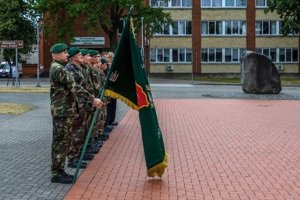 Baisogaloje prasmingai paminėta Valstybės (Lietuvos karaliaus Mindaugo karūnavimo) ir Tautiškos giesmės diena